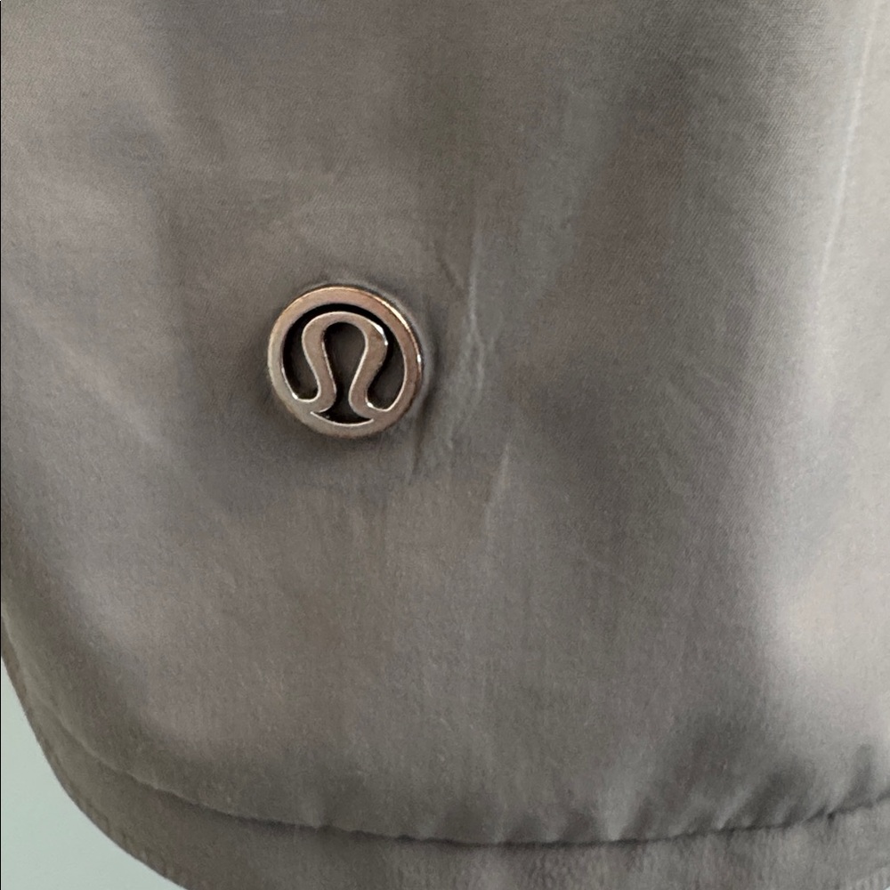 Lululemon Definitely Raining Jacket 8 - Picture 6 of 6